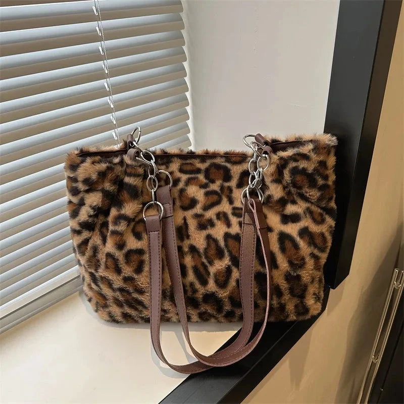 Versatile simple large-capacity bag 2025 new autumn and winter tide fashion leopard print plush tote bag atmospheric fluff shoul ZipCute Bags Store